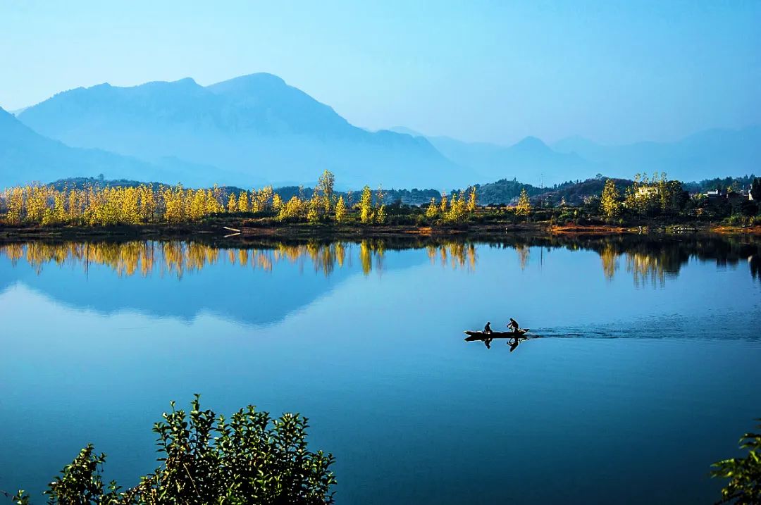 云游咸宁舟行碧波上人在画中游富水湖国家湿地公园