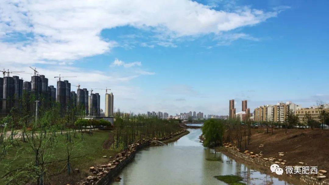 桃花潭公園位於合肥西南組團——肥西經濟開發區核心區域.