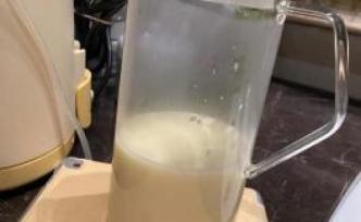 用壺裝母乳，吃不完倒掉，這樣炫奶真的好嗎？