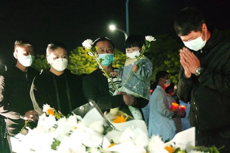 静静丫头我们送送你