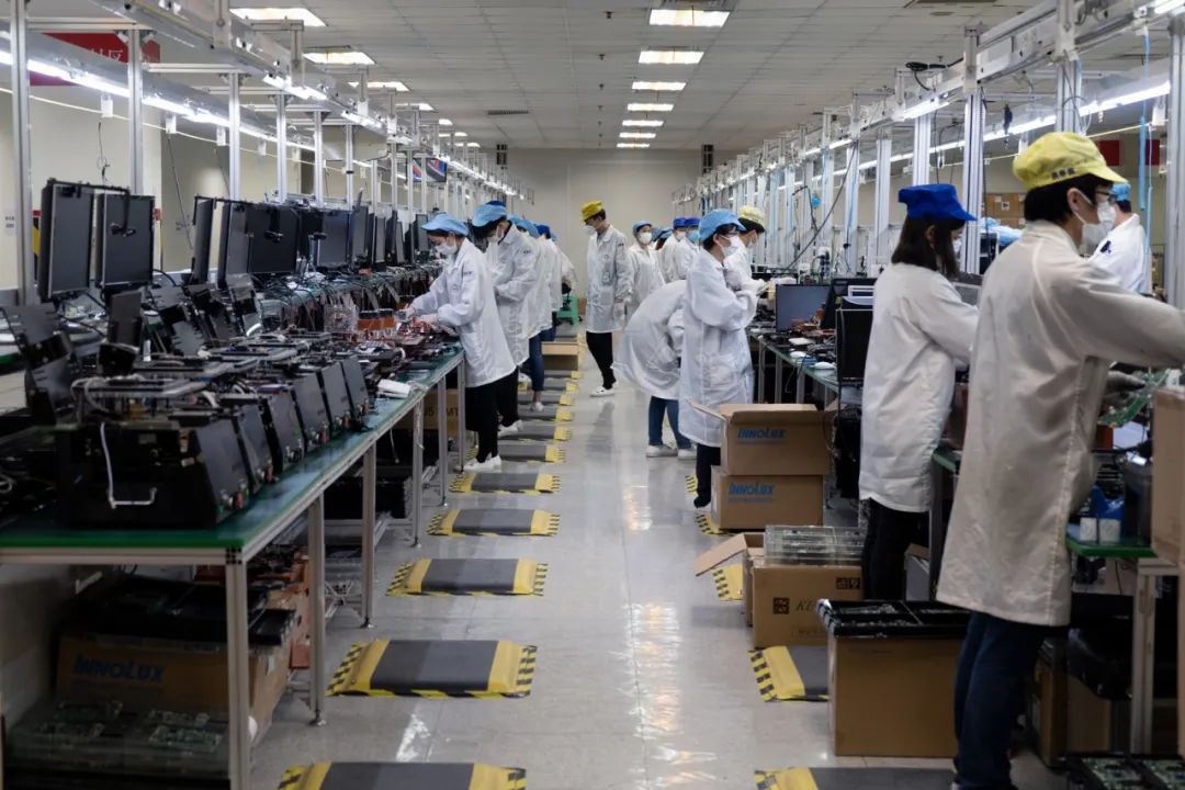 重庆高新区电子信息产业火力全开力促稳产满产