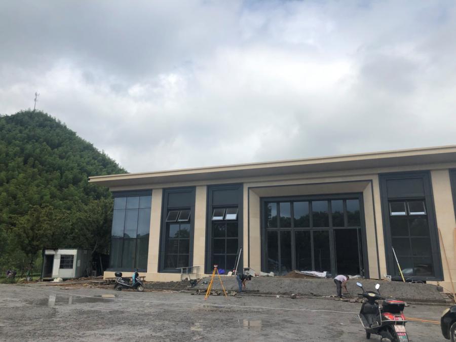 "两山"接待中心为2019年新建建筑项目(效果图)