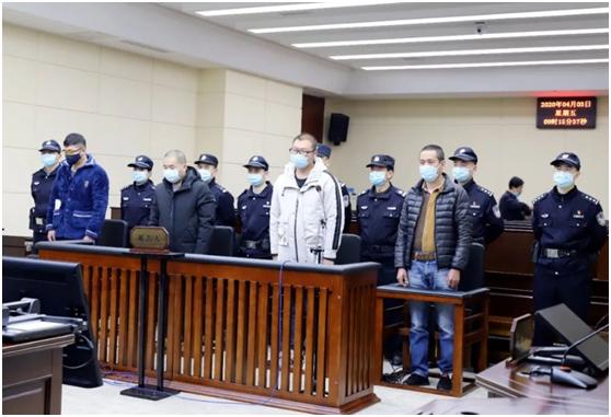 你是谁为了谁充当黑伞获刑九年