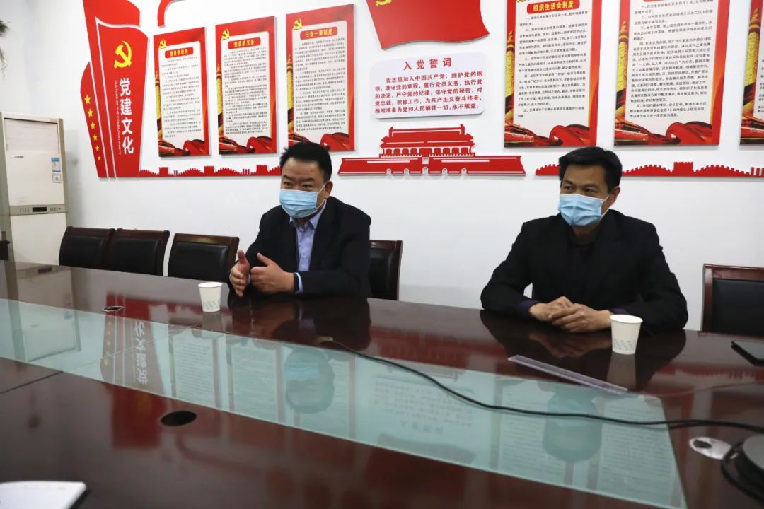 技术推广中心主任,农艺师吴汉花,兰陵县宝庆超市有限公司董事长赵福荣