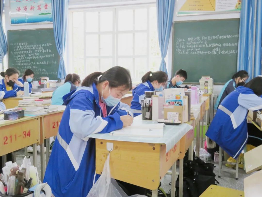 直击现场孟津高三开学的第一天