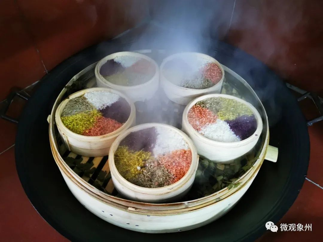 今天945象州五色糯米饭亮相央视新闻大直播