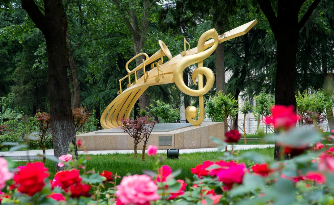 美如画的火箭军工程大学静待学子们归来