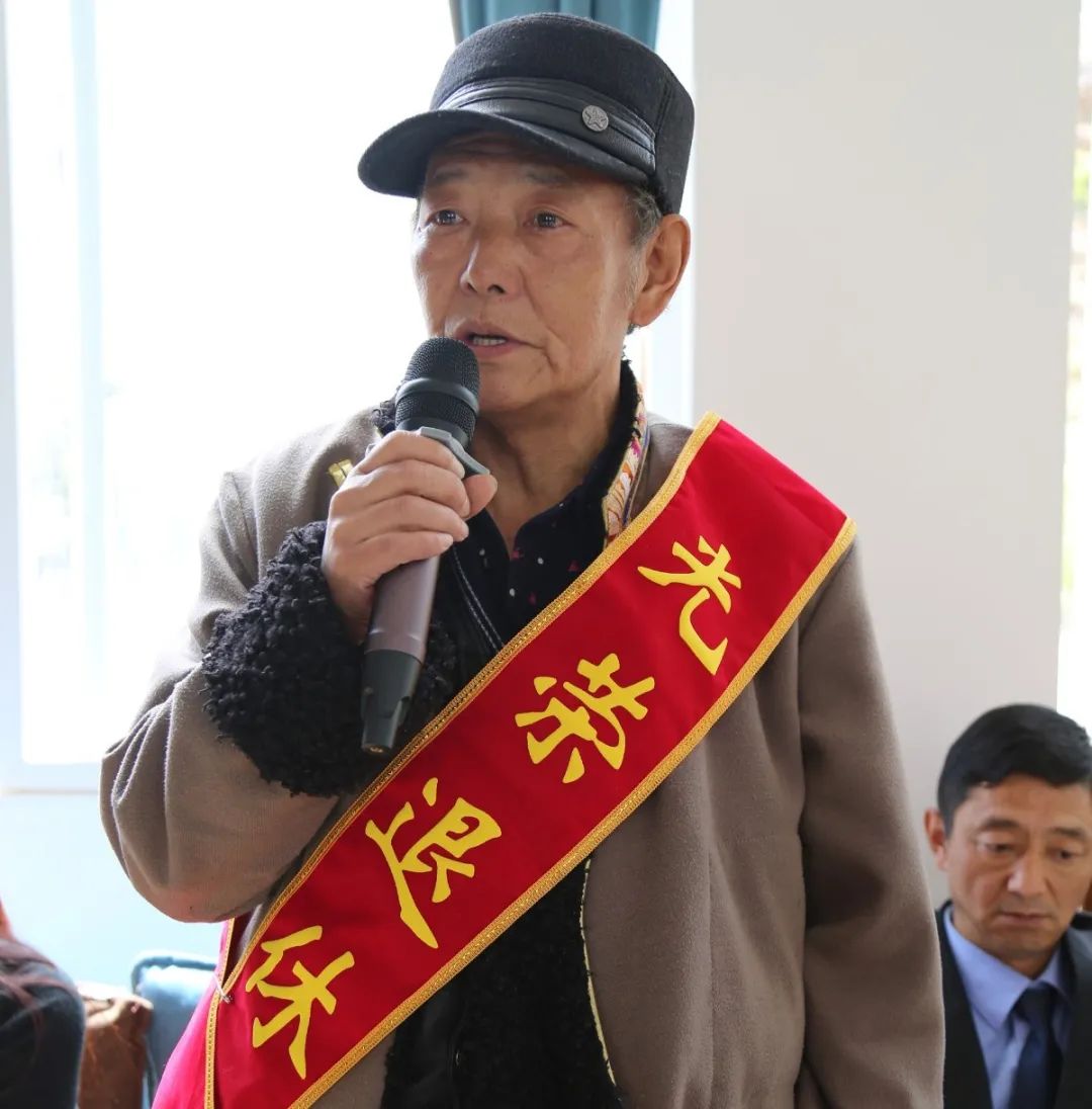 薪火相传许平同志退休欢送会暨主题党日活动