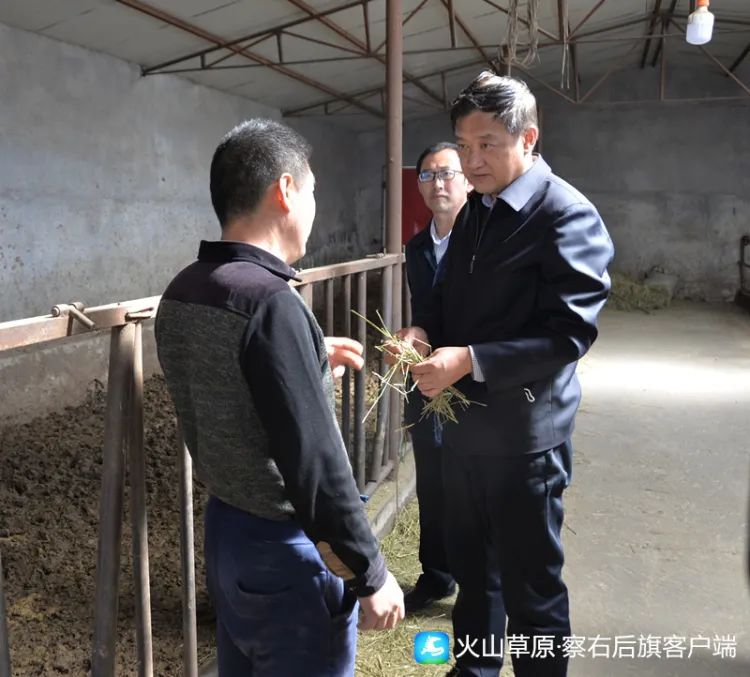 【脱贫攻坚】旗委书记纪全富深入锡勒乡调研指导脱贫攻坚摸底排查工作