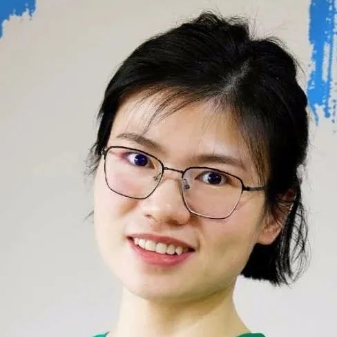 援鄂英雄吴玲玲平安归来昨天整个青村都为她沸腾