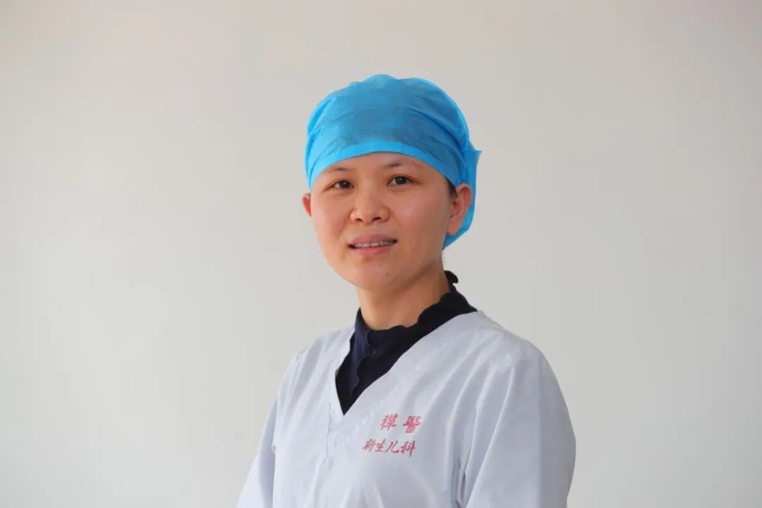 抗疫英雄谱张海玲战疫在方舱生命之舟永不停航