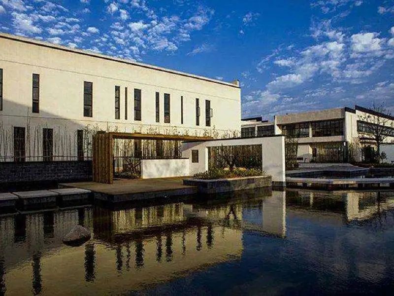 2019年12月28日,湖北美院,四川美院等创作中心签约落户昌南新区名坊园