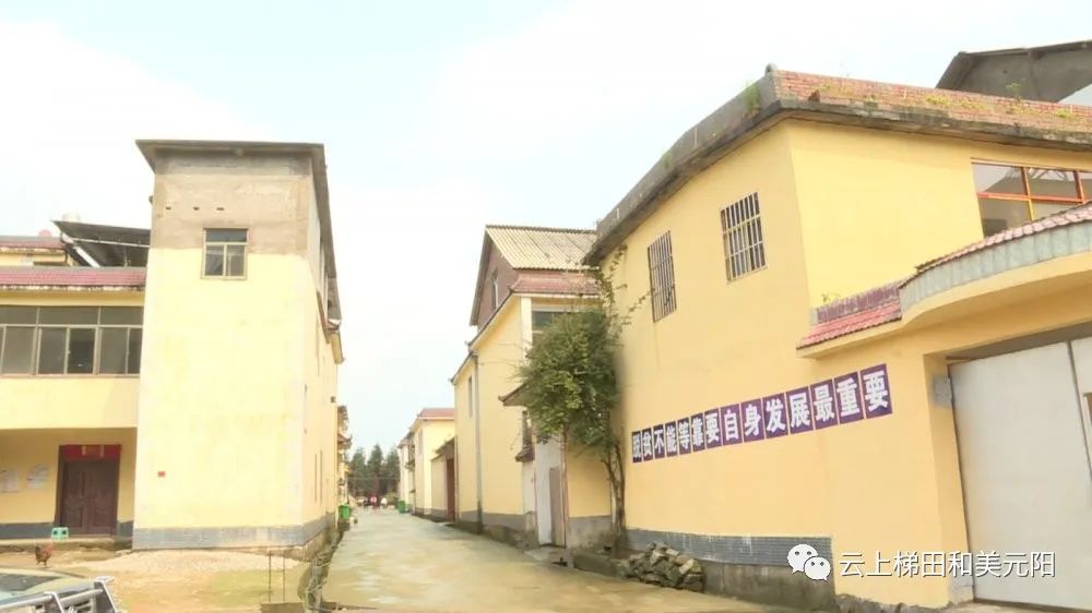 决战脱贫攻坚逢春岭乡易地扶贫搬迁显成效