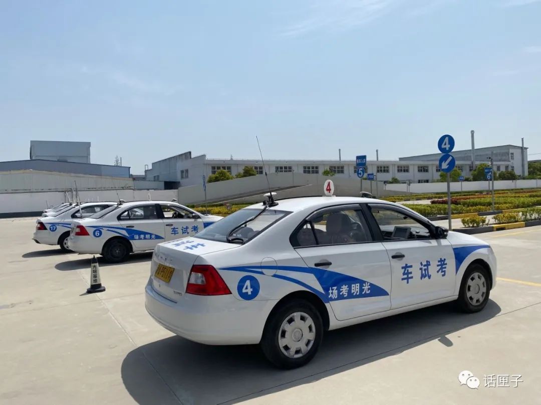 上海驾考已恢复需全程戴好口罩和手套现场体验