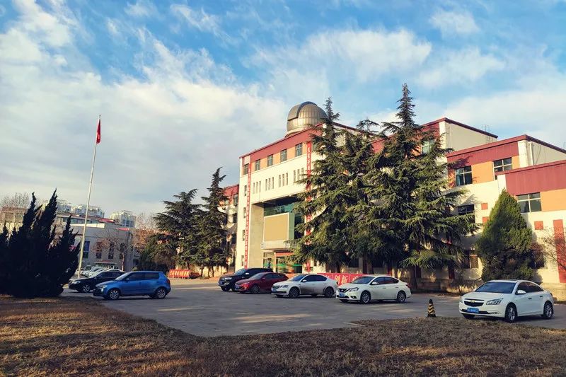 峰峰职教中心回味下那久违的校园时光吧去各所学校饱览春光今天就跟着