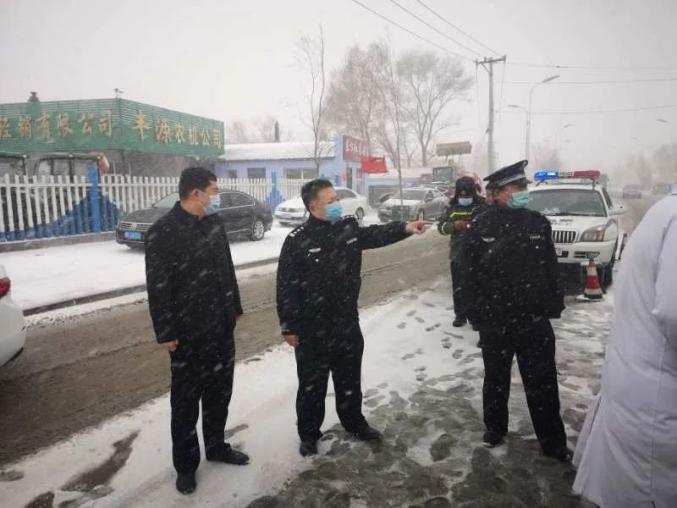 在疫情和雪情面前,龙江县公安局严格落实上级工作部署要求,县政府副