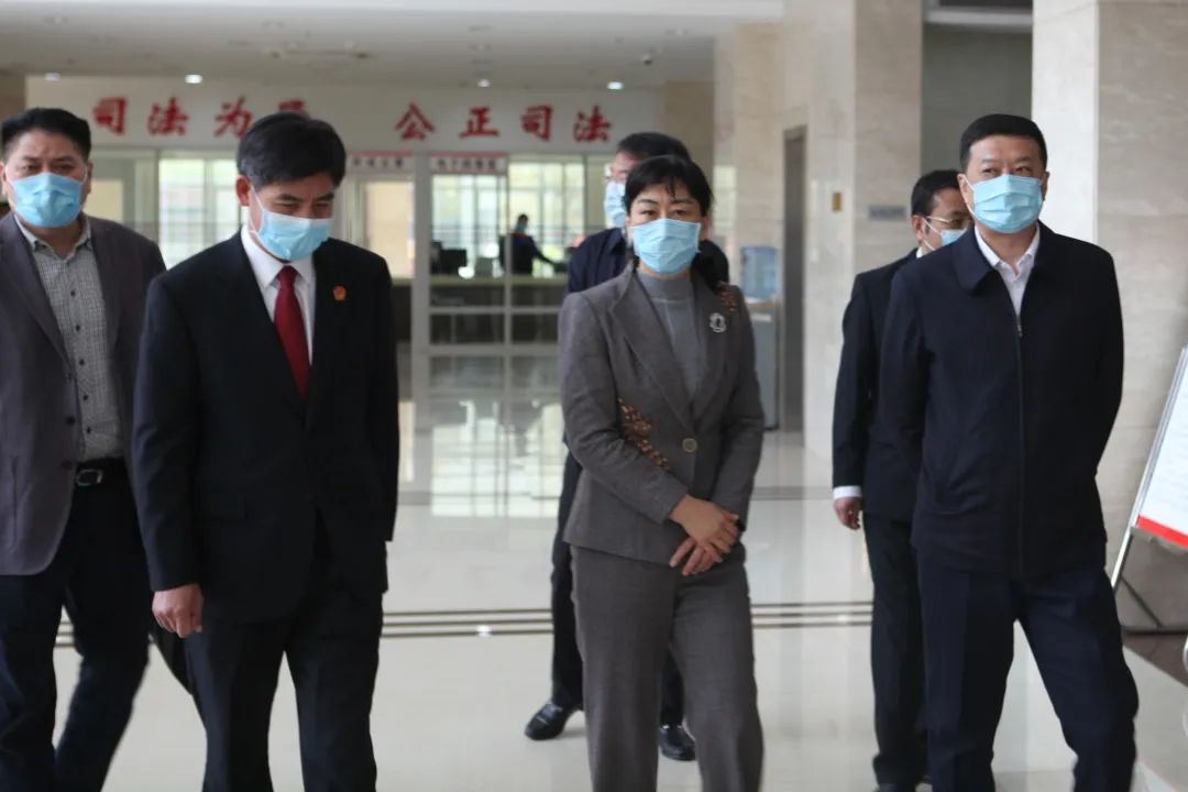 中院孙英院长出席台儿庄区法院执行和解中心揭牌仪式并到台儿庄区调研