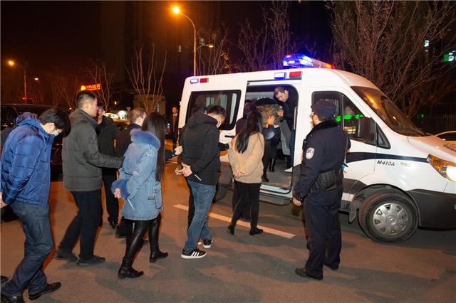 推磨转圈合肥警方重拳出击扫黄禁赌