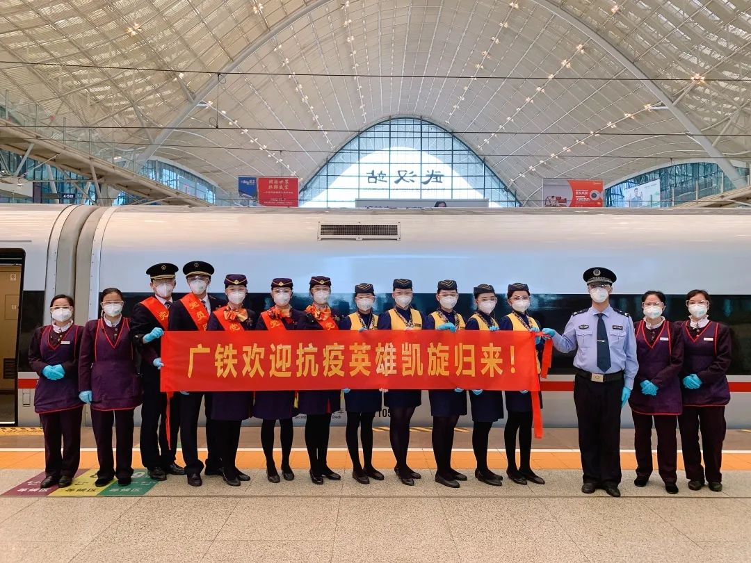 在车上"巧遇"他,瞬间泪崩