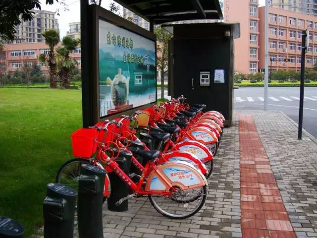 公共自行车服务点扩建今年萧山还将新增1000辆亲子小红车