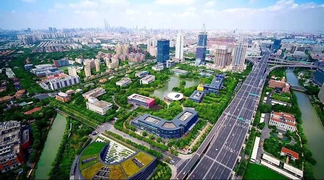 30年华丽转身金桥正向有全球影响力的智造创新集聚区迈进