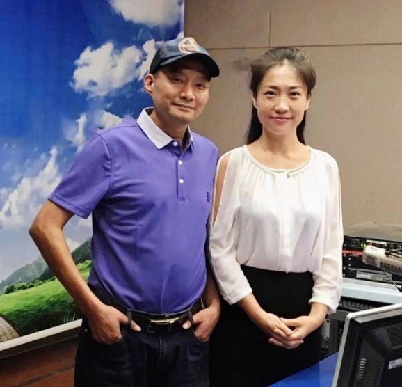 也来轧闹猛:苏州知名主持人施斌