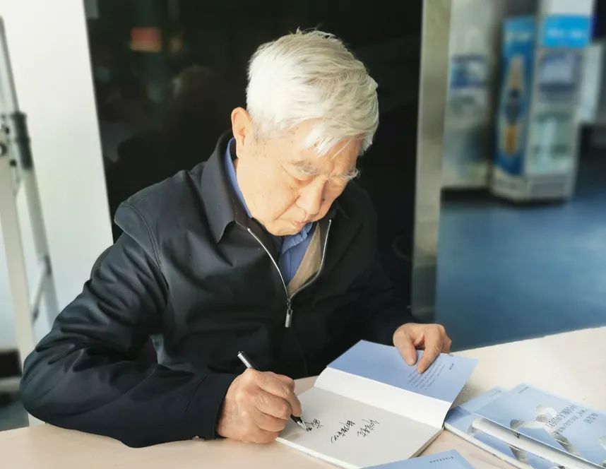 今天中国航天日一部中国航天史就是北航人的奋斗史