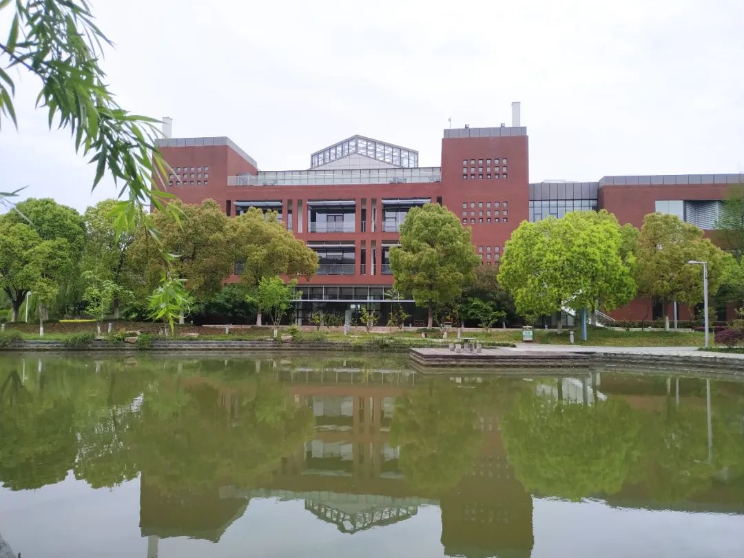 蘇州大學炳麟圖書館蘇州獨墅湖圖書館西交利物浦大學圖書館你最喜歡在