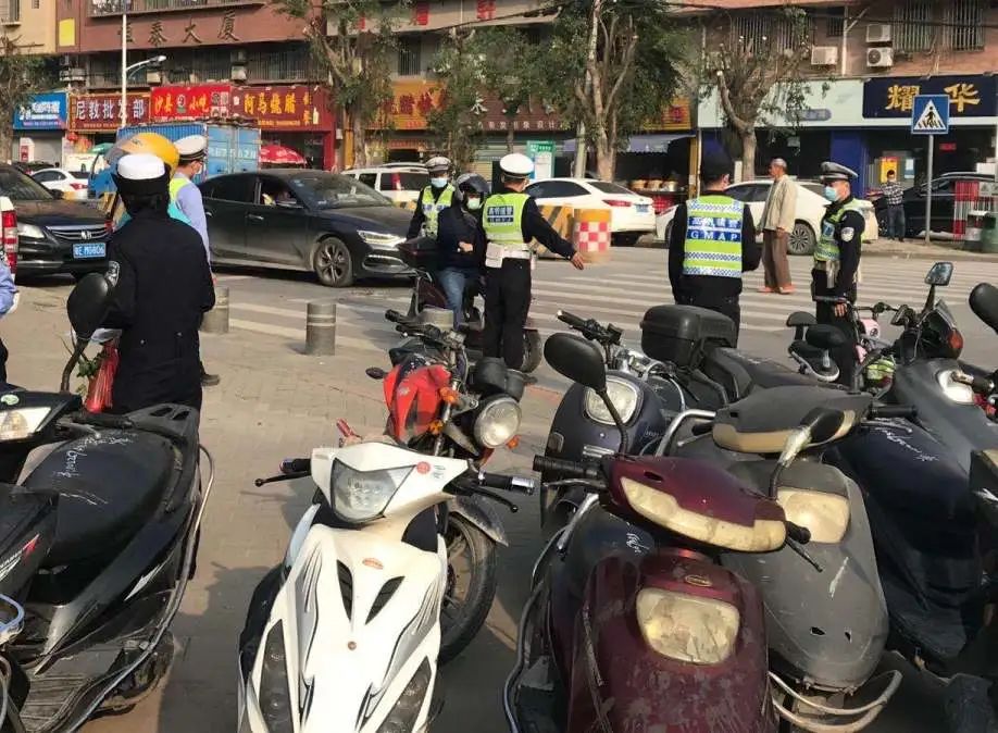 电子警察24小时抓拍!高明查车设卡点大曝光