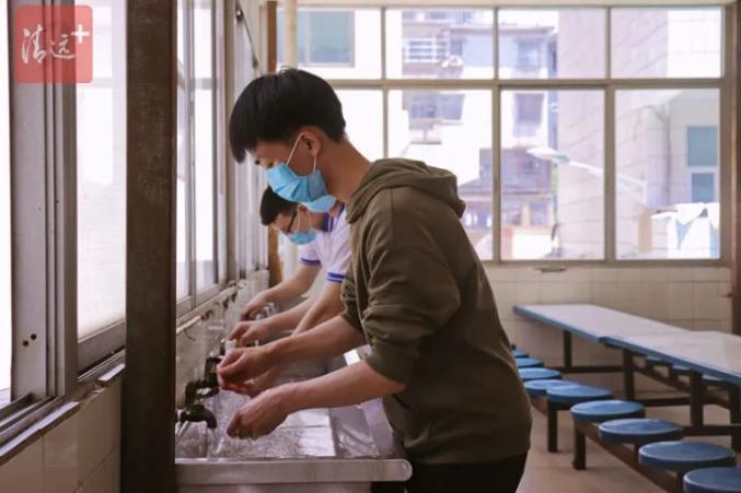 清远中学疫情防控午餐措施_校园饭堂疫情防控措施_清远市第一中学