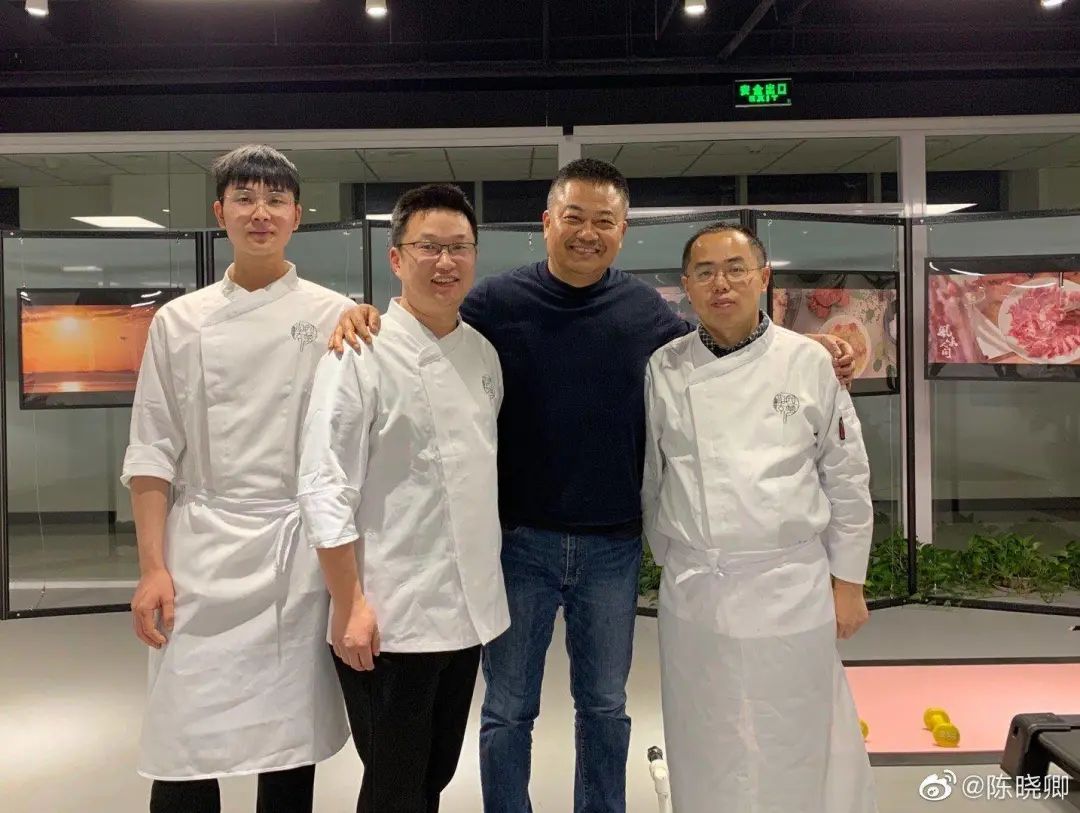 "2012年之后,提到美食两个字,恐怕大部分人第一个会想到陈晓卿.