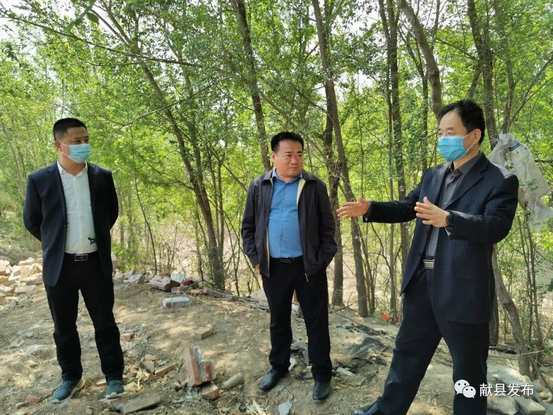农村人居环境整治献县人民法院党组书记院长孟德胜到陌南镇李谢村宋