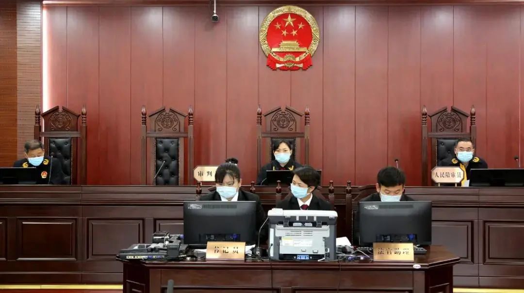 "黑老大"张大伟被判25年,东营21人涉黑案落槌_澎湃号·政务_澎湃新闻