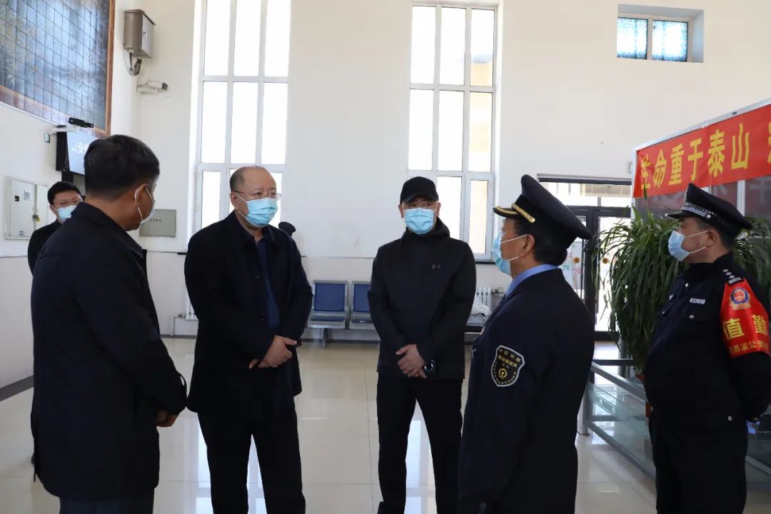 副市长市公安局局长高德义深入昂昂溪区检查指导疫情防控复工复产及