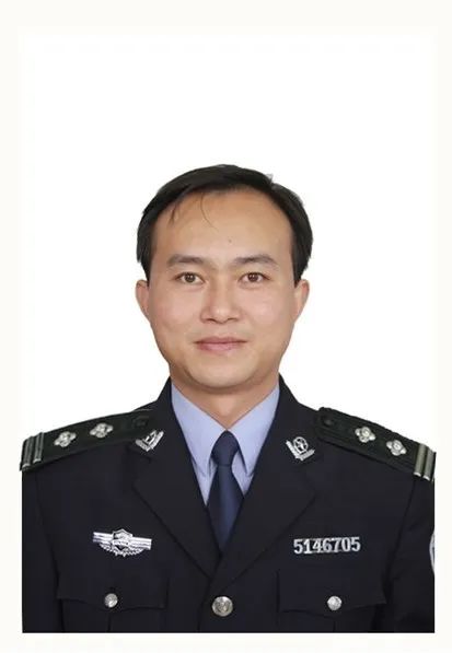 请战请战再请战78天坚守数说不变初心