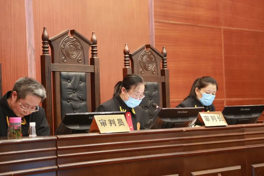 扫黑除恶建qq群约人打架聚众斗殴寻衅滋事的恶势力犯罪案件开庭审理