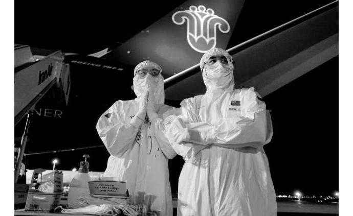 澎湃新闻 专注时政与思想 thepaper.cn