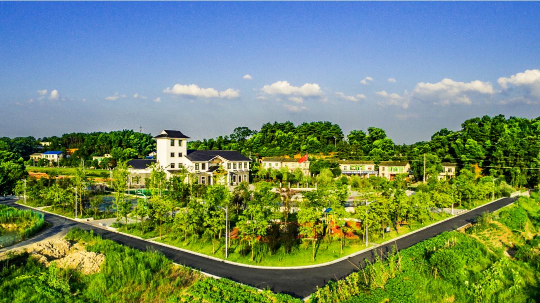 长沙县发布北山两字,简单,质朴,但念起来,就是有一股文艺的味道.