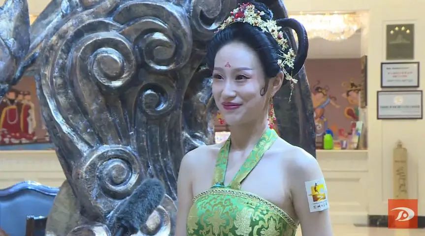 飞天舞者琪琪寻根敦煌