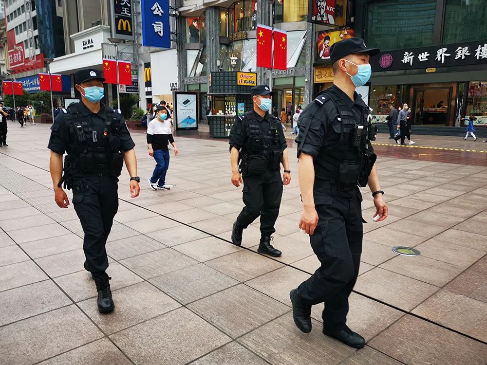 黄浦警方全力确保 五一 期间景区客流平稳