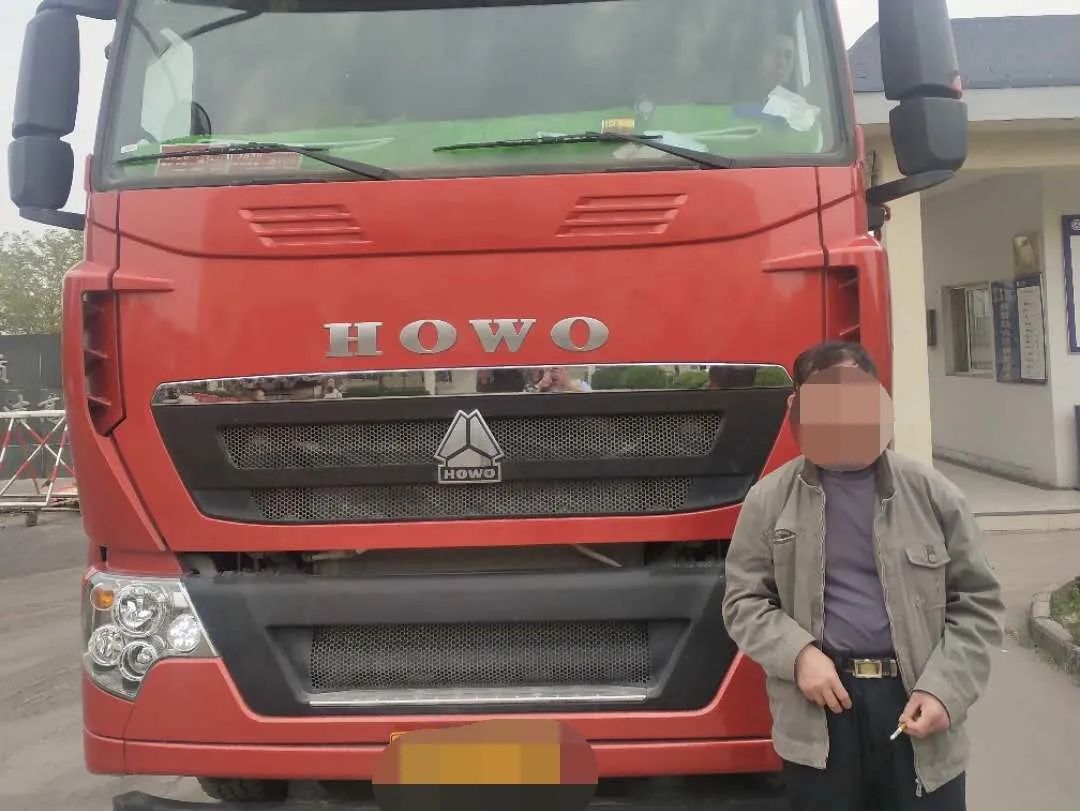 刘某驾驶皖c95*重型半挂牵引车(实载124400kg,超载比例153.87)
