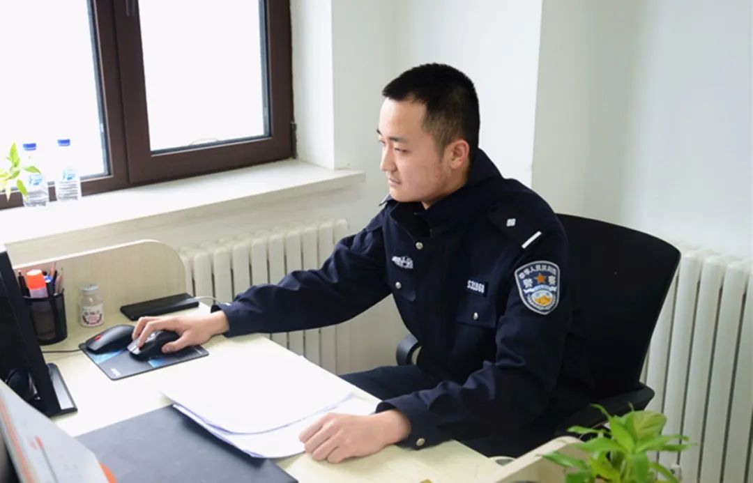 五四精神传承有我刑警杨松楠打铁自身硬