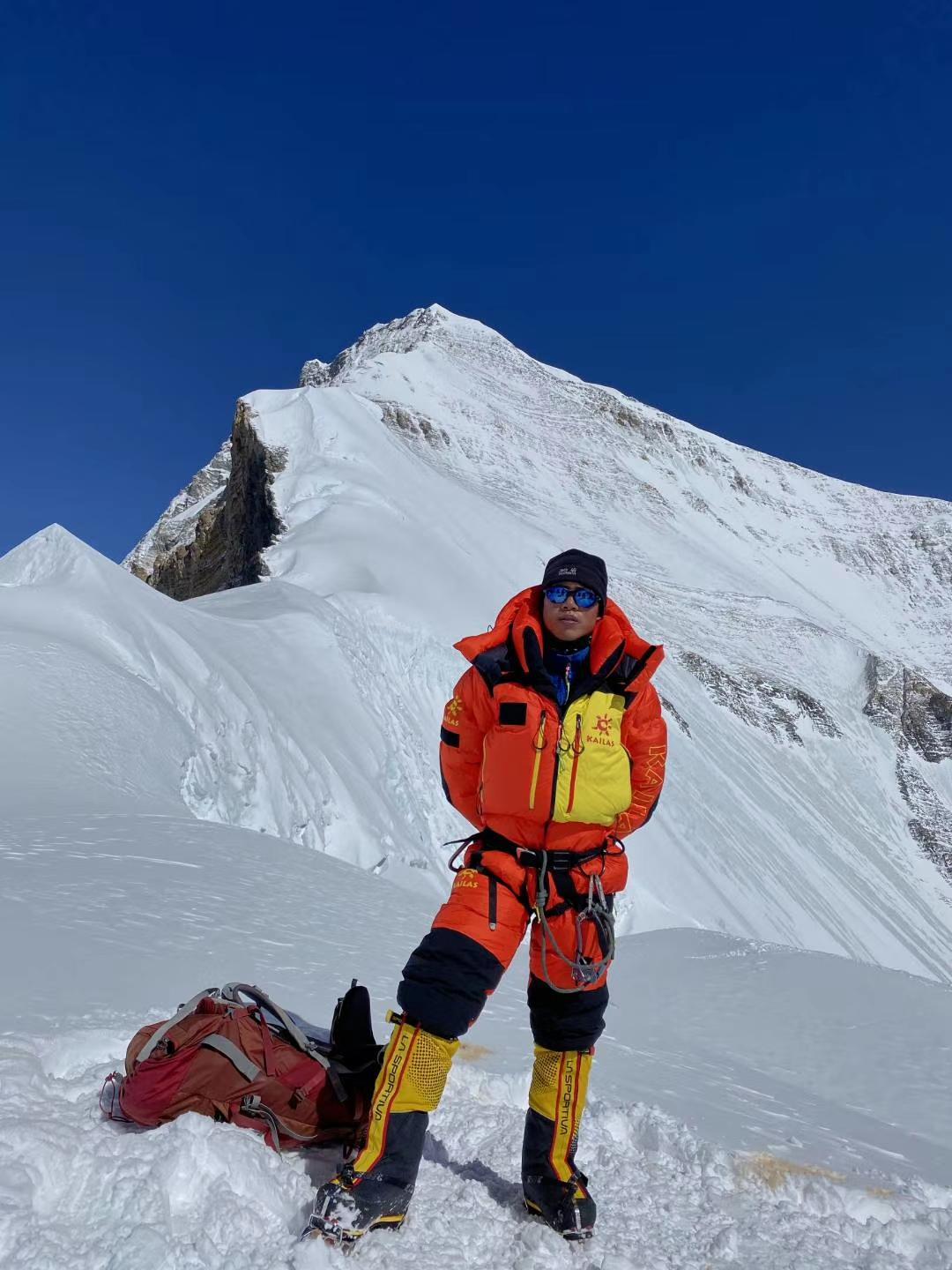 五一最帅摆拍海拔7000米以上测量登山队的帅小伙们你最pick谁