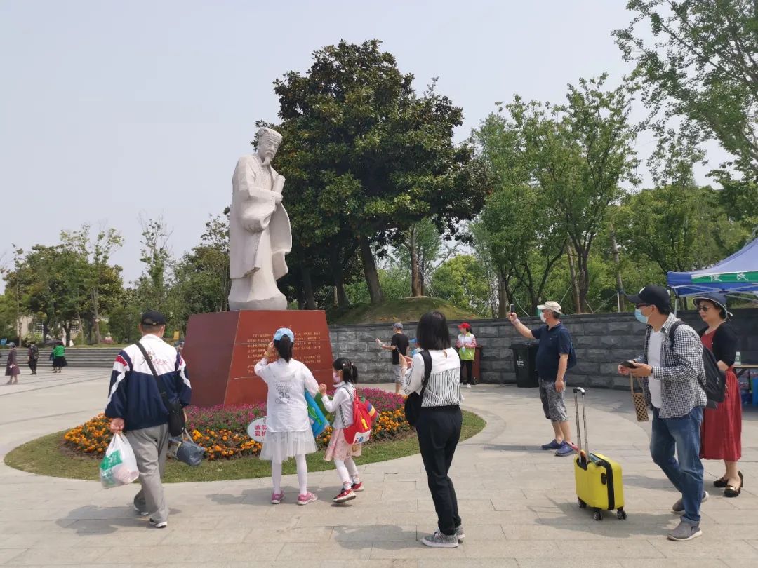 法兰西白色城堡荷兰同款大风车奉贤有个唐顿庄园你去过吗