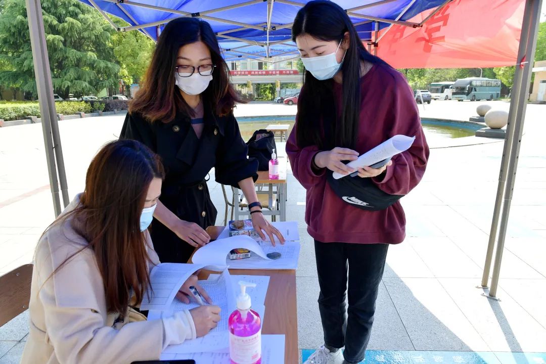 “同学,欢迎回家”河南新闻,首批学生今日返校啦