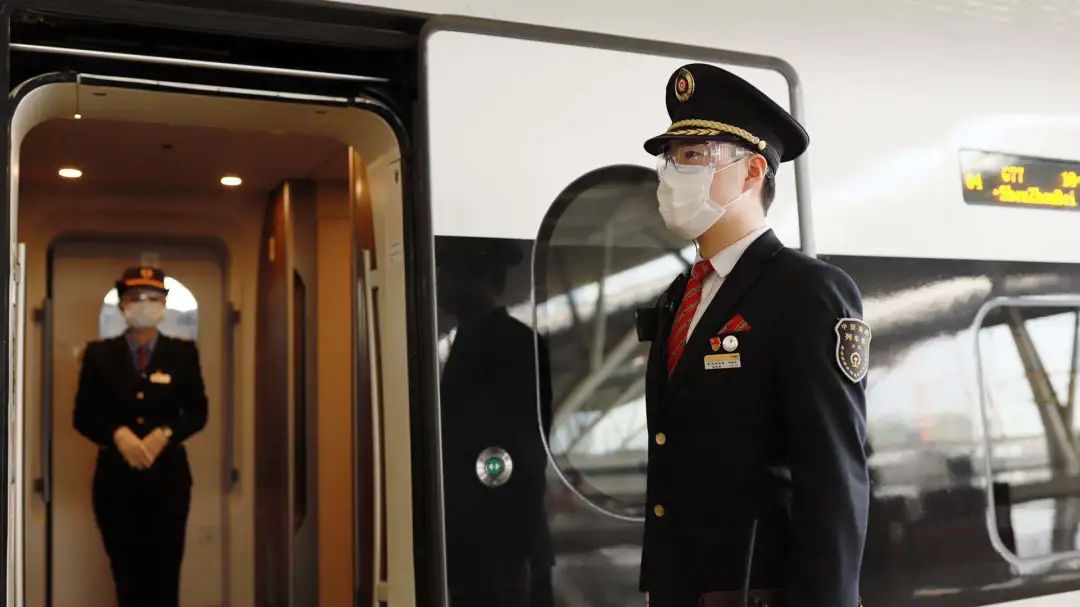 励志!从军营男子汉到复兴号列车长