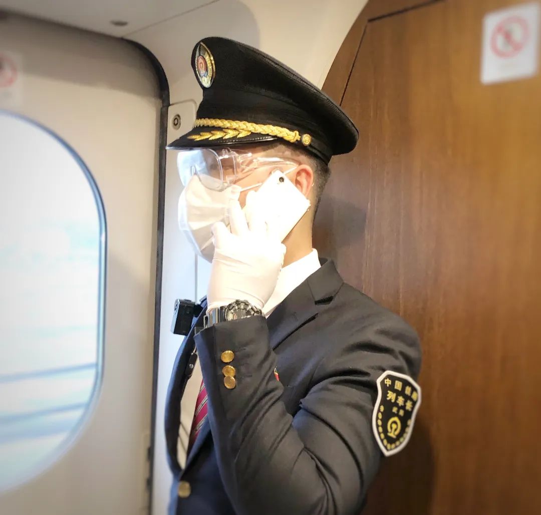 励志!从军营男子汉到复兴号列车长