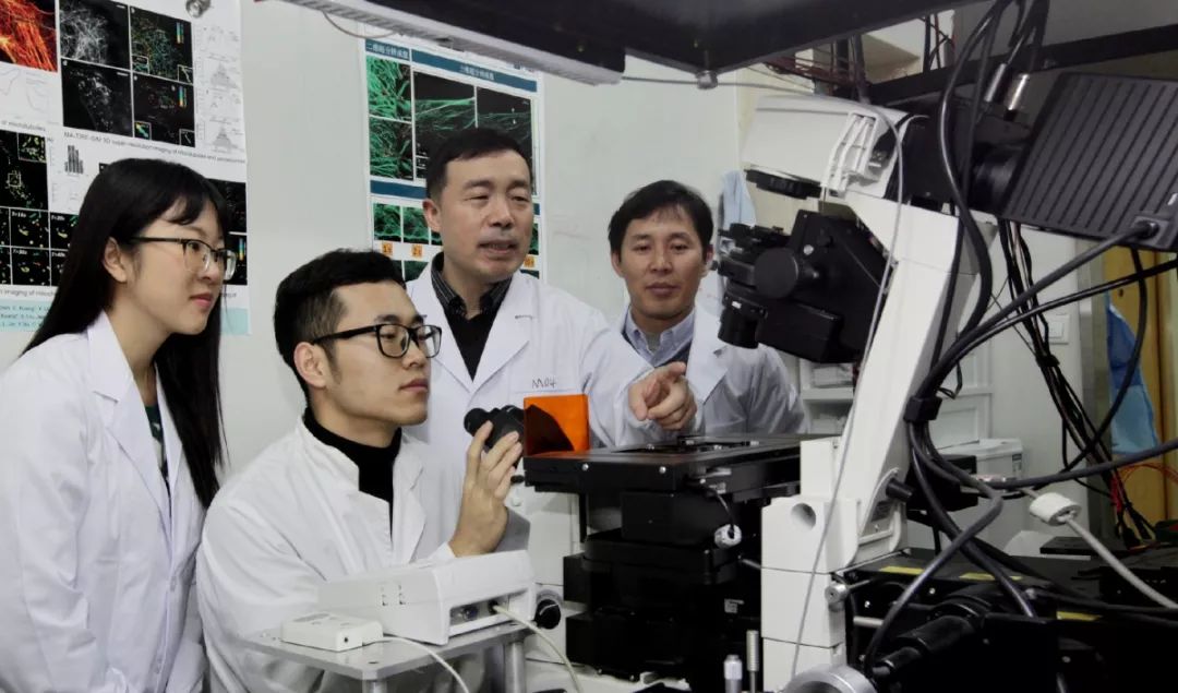 浙大十佳大学生竺可桢奖学金双料得主他是位文艺的工科博士