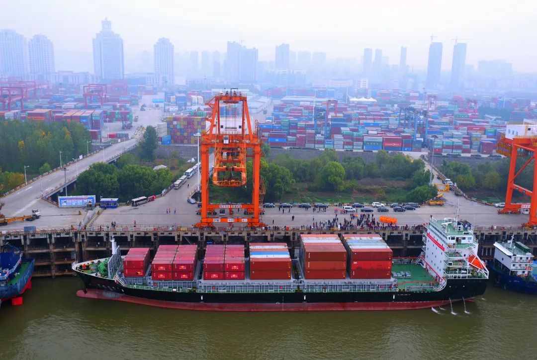 高质量发展,高品质生活,高效能治理!打造大美武汉他们都在这样拼