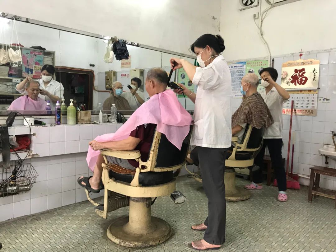 肇庆这家理发店开了80年有多少人曾在这里剪过西装头